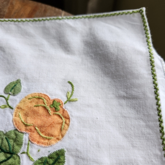 Vintage Pumpkin + Bird Embroidered Tablecloth - Picture 5 of 9